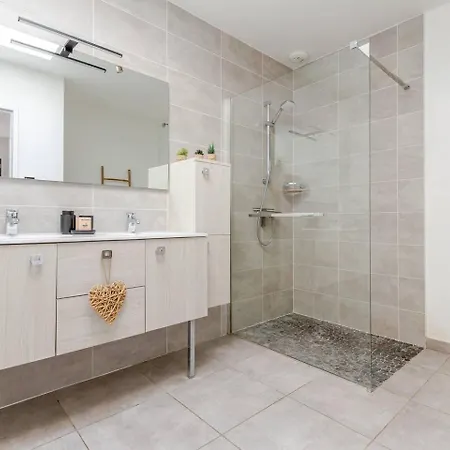 Casa Bella, 6 Personnes-plages&port, Confort&jardin Privé Appartamento