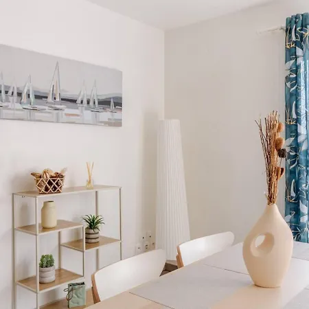 Appartamento Casa Bella, 6 Personnes-plages&port, Confort&jardin Privé