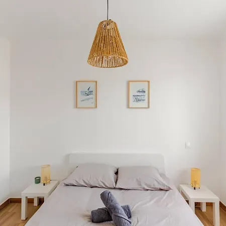 Appartamento Casa Bella, 6 Personnes-plages&port, Confort&jardin Privé